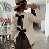 Damen Strickjacke mit dekorativen Schleifen und angeschnittenem Design WW