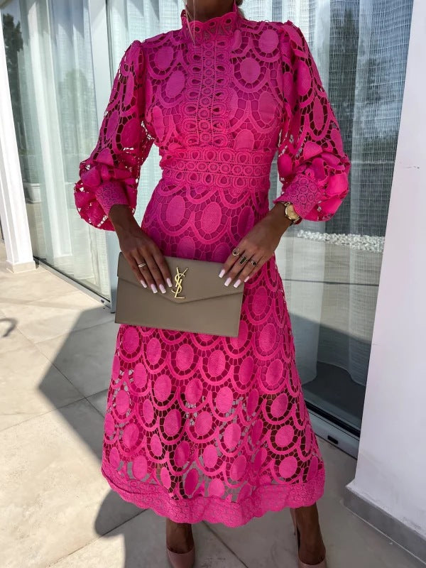 Damen Kleid mit geometrischem Muster und Puffärmeln