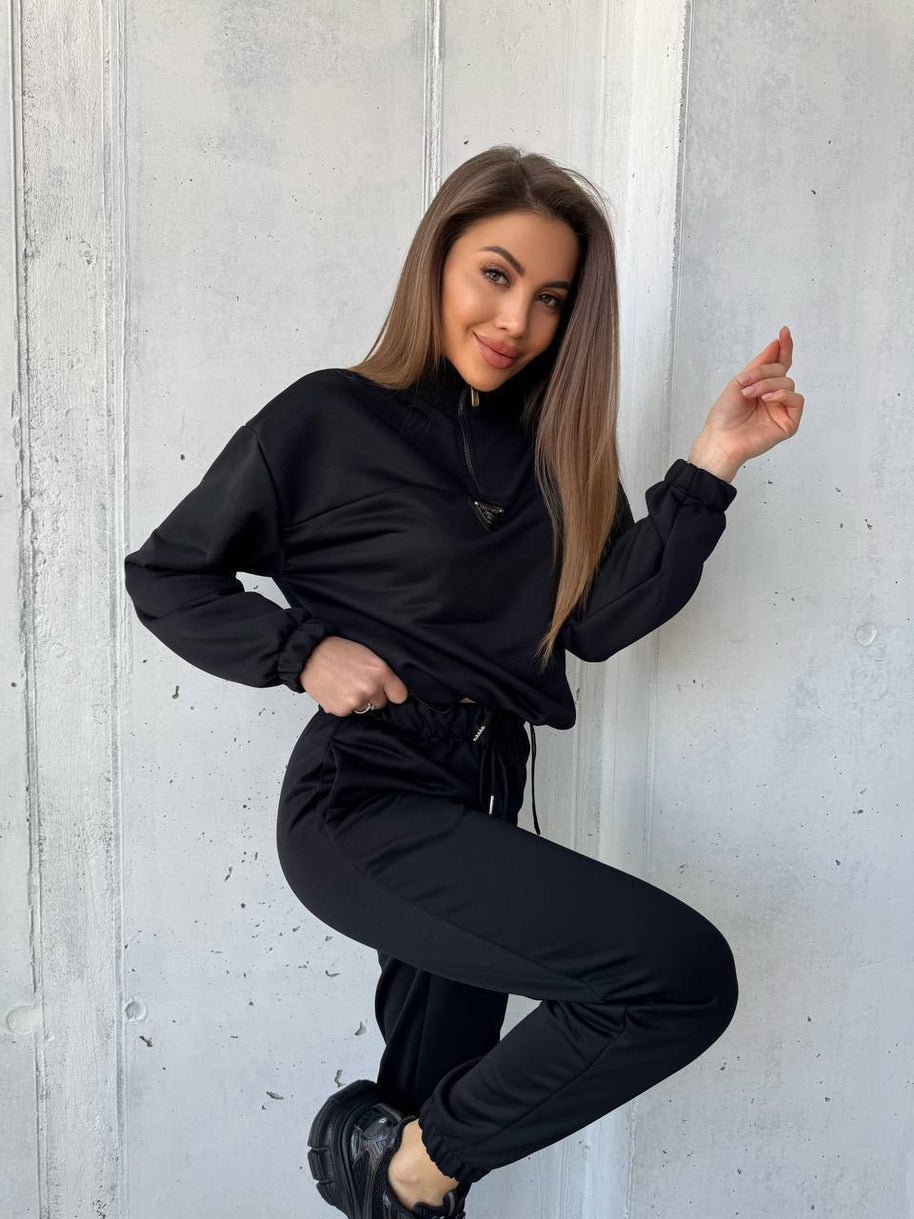 Damen sportliches Set aus weichem Fleece mit Kapuze WW