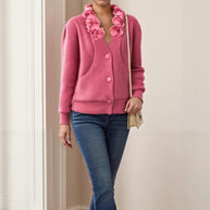 Damen Strickjacke mit floraler Applikation und tiefem V-Ausschnitt WW