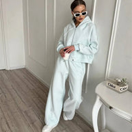 Damen sportliches Freizeitjacken- und Hosen-Set mit trendy Schnitt und elastischem Bund WW