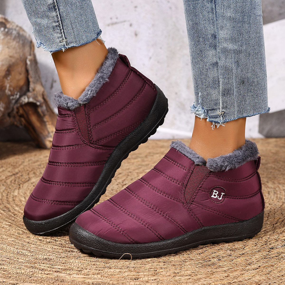 Damen Bequeme und warme Slipper mit kuscheligem Innenfutter WW