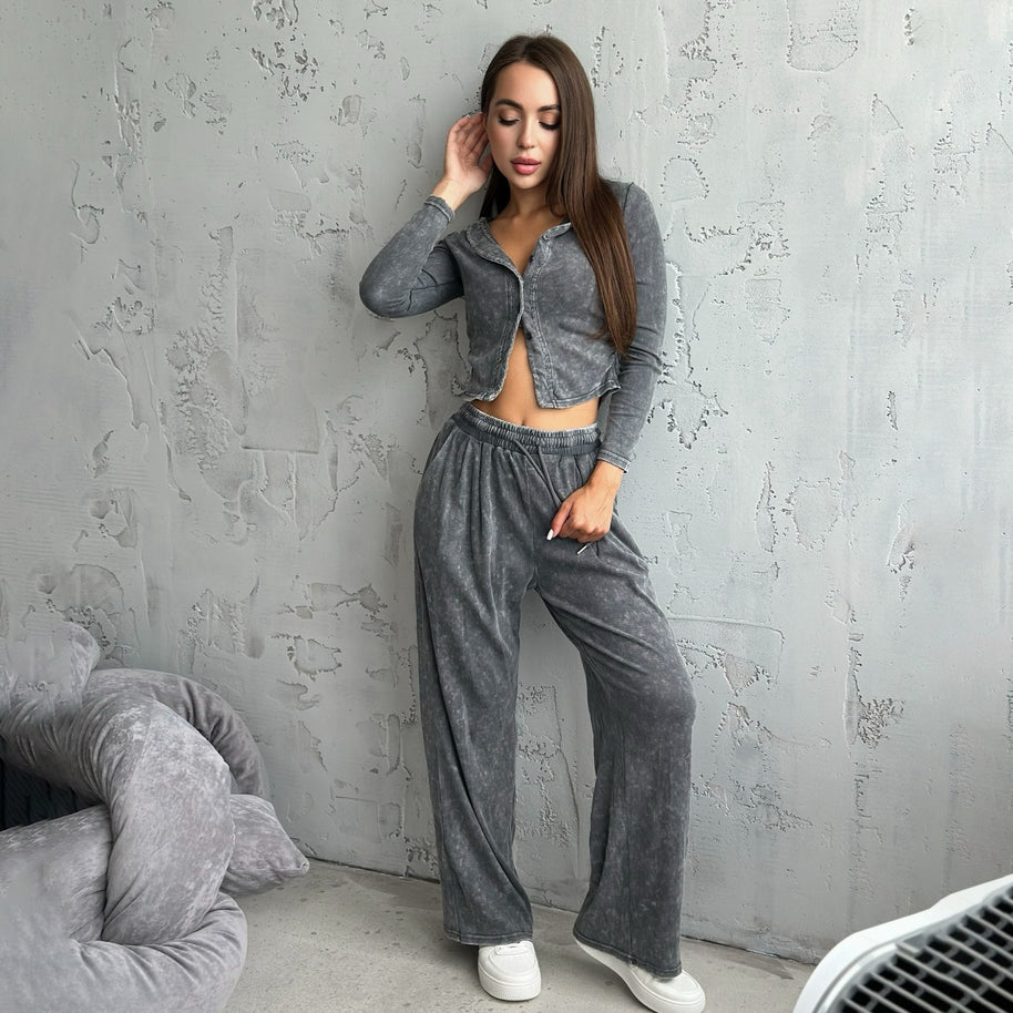 Damen Sportliches Freizeit-Set mit cropped Jacke und weiter Hose WW