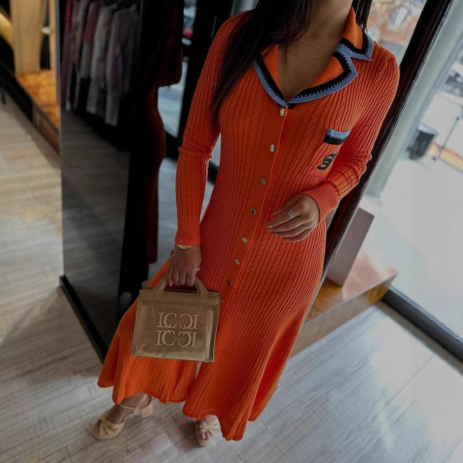 Damen Strickkleid mit eleganter Knopfleiste und Hemdkragen WW