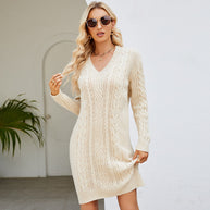 WW | Einfarbiges V-Ausschnitt Drehstrickkleid