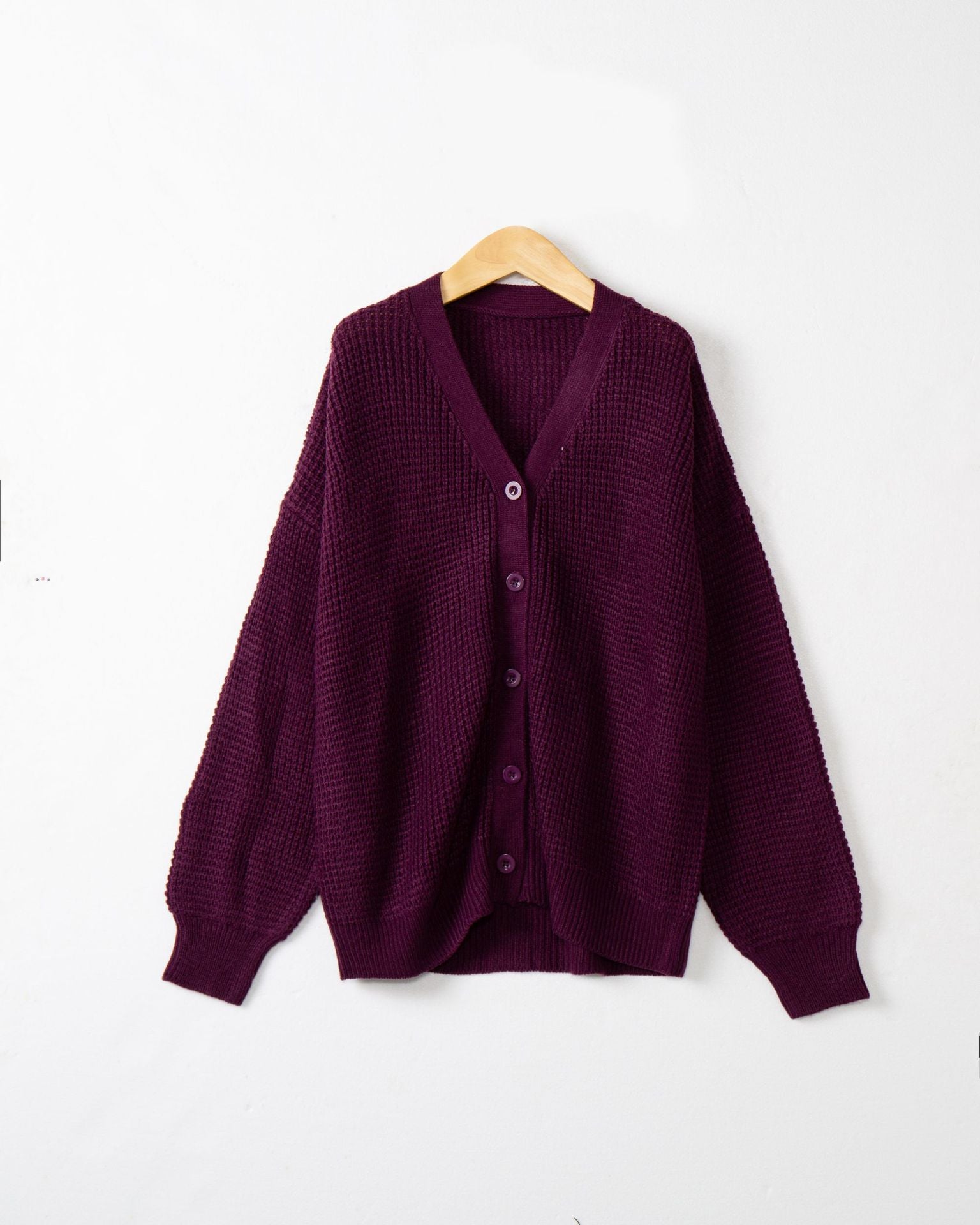 Damen Strickjacke mit strukturiertem Muster und praktischen Knopfdetails WW