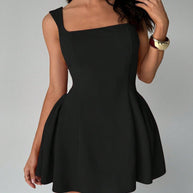 Damen A-Linien Kleid mit quadratischem Ausschnitt und schwingendem Rock WW