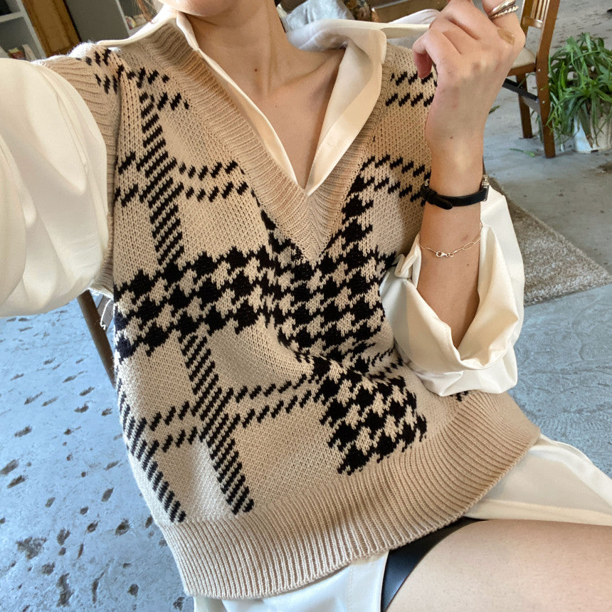 Damen Strick-Weste mit V-Ausschnitt und modernem Hahnentrittmuster WW