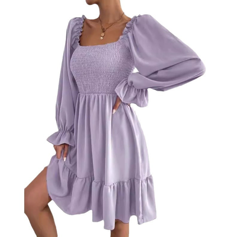 Damen eingearbeitetes Minikleid mit voluminösen Rüschenärmeln und Square-Neck WW