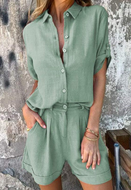 Damen lässiges Jumpsuit mit knopfverschlossenem Oberteil und praktischem Taillenzug