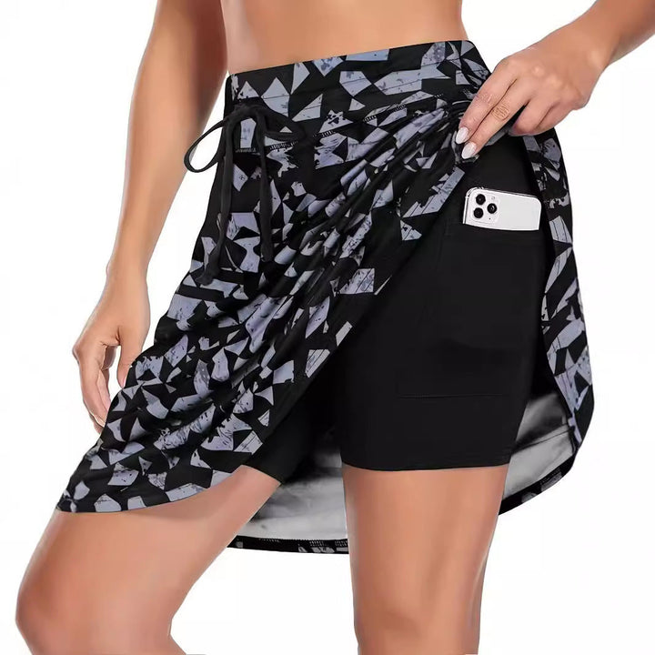 Damen funktionelle Strandshorts mit floralem Überwurf W&W Mode