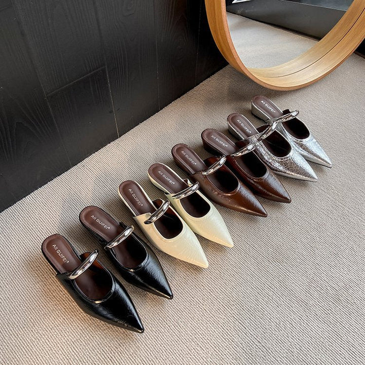 Damen elegante Slingback Mules mit spitzem Zehenbereich und dekorativem Ketten-Detail W&W Mode