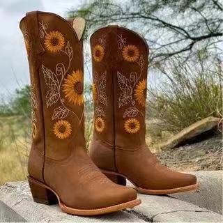 Damen Cowboystiefel mit floralem Stickdesign und robustem Blockabsatz WW