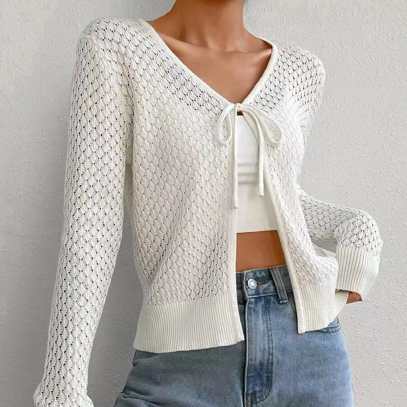 Damen Strickjacke mit tiefer V-Öffnung und zartem Lochmuster WW