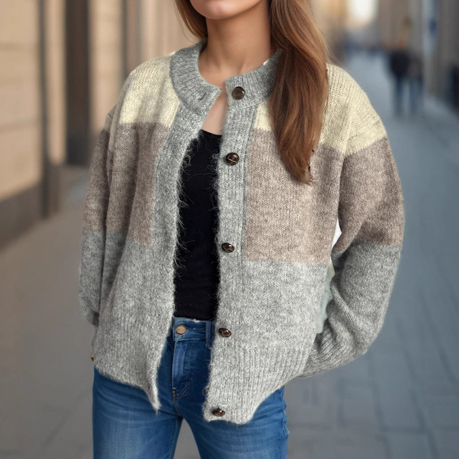 Damen Strickjacke mit knöpfbarem Design und modernen Farbschnitten WW