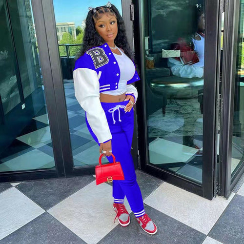 Damen Sportliches Set aus cropped Jacke und Jogginghose WW