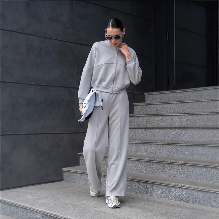 Damen Sportliche Freizeitjacke und weite Hose WW