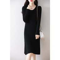 Damen Strickkleid mit feiner Rippstruktur und tailliertem Schnitt WW