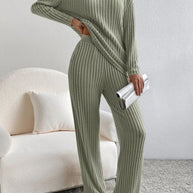 Damen Strick-Loungewear Set mit Rippenstruktur und V-Ausschnitt WW