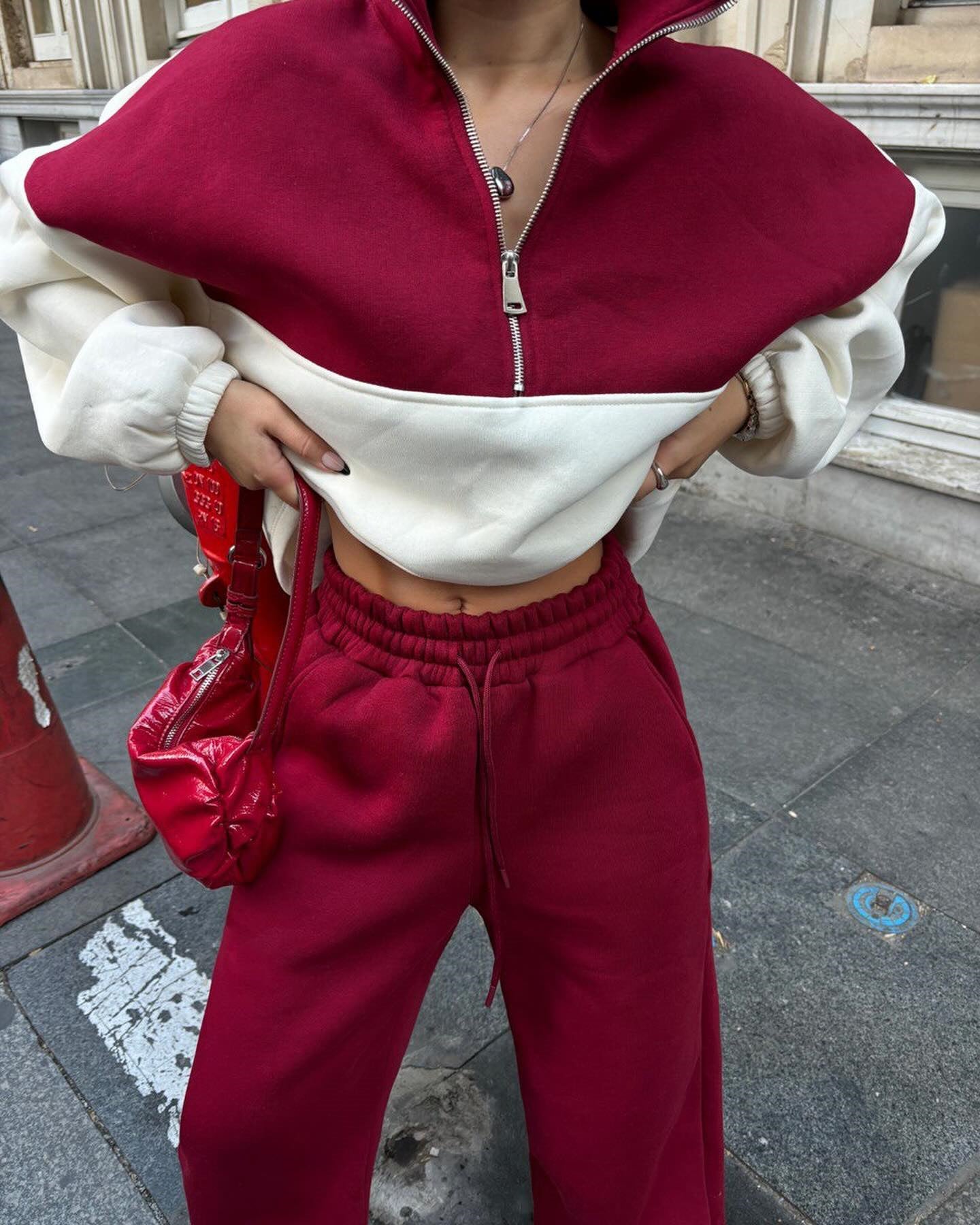 Damen Relaxed-Fit Sweatshirt und komfortable Sporthose Set WW