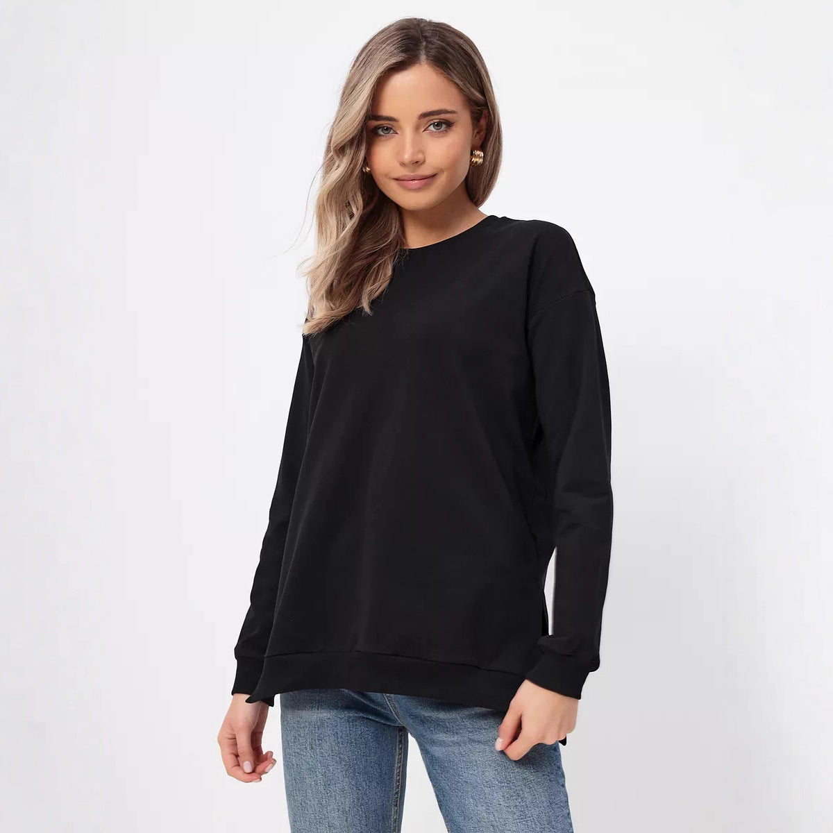 Damen bequemer Sweatshirt mit seitlichen Schlitzen WW