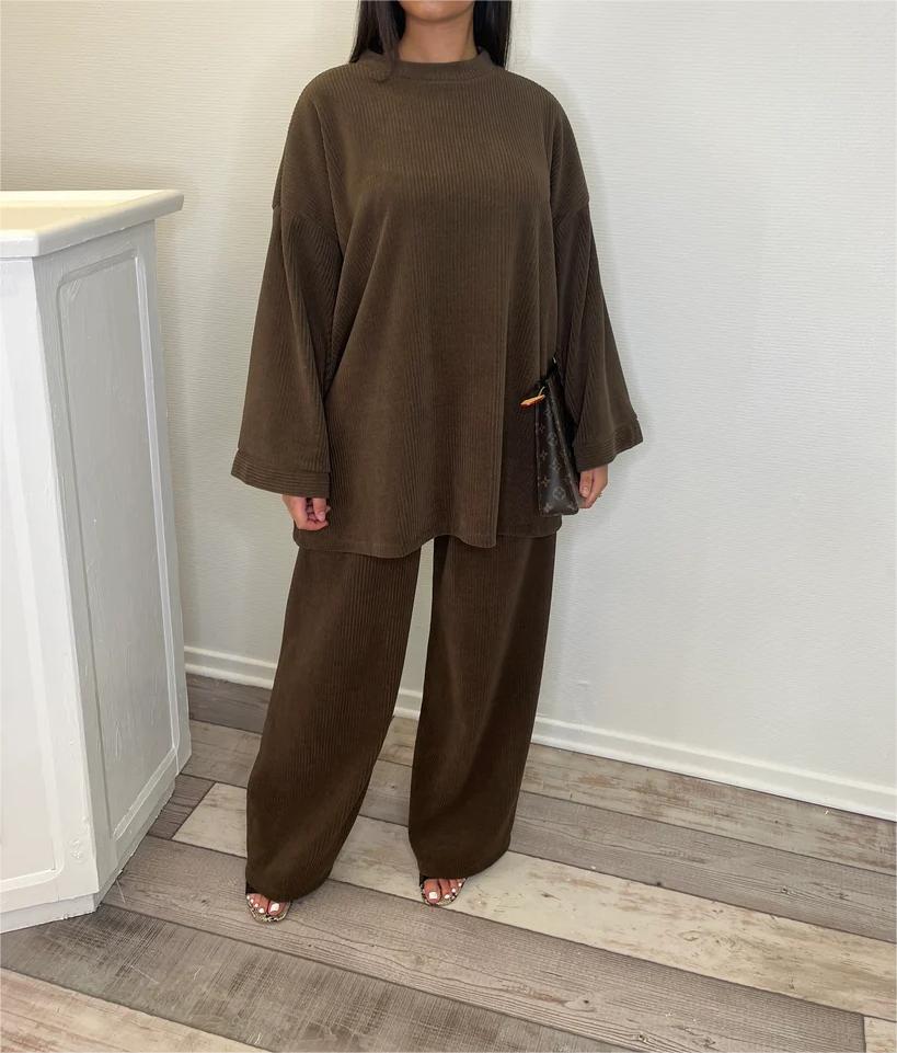 Damen Bequemes und stylisches Lounge-Set aus Rippstrick WW