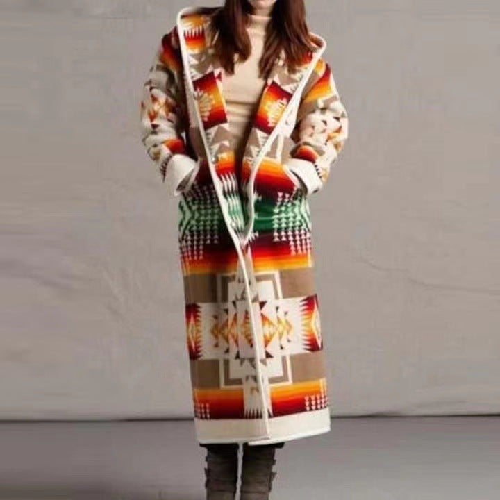 Damen Lange Strickjacke im bunten Ethno-Design und modernem Schnitt WW