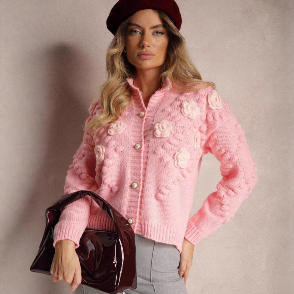 Damen Strickjacke mit floralen Details und Knopfverschluss WW