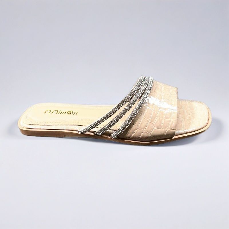 Damen Luxus Sandalen mit eleganten Streifen und glänzenden Akzenten WW
