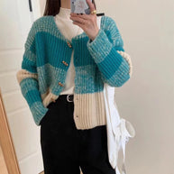 Damen Strickjacke mit elastischem Rippdesign und Holzknöpfen WW