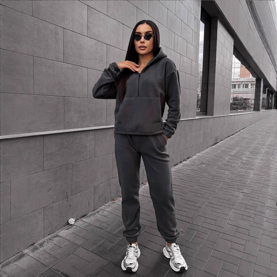 Damen Sportlicher Kapuzenpullover mit bequemen Jogginghosen WW