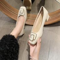 Damen Bequeme Pumps mit stilvollem Schnallen-Detail W&W
