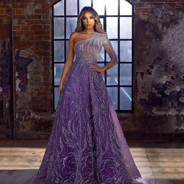Damen Maxikleid mit asymmetrischem Oberteil und funkelnden Paillettenverzierungen WW