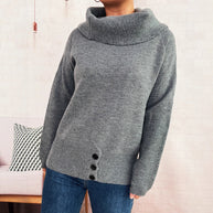 Damen Pullover mit weichem Kragen und dekorativen Knöpfen WW