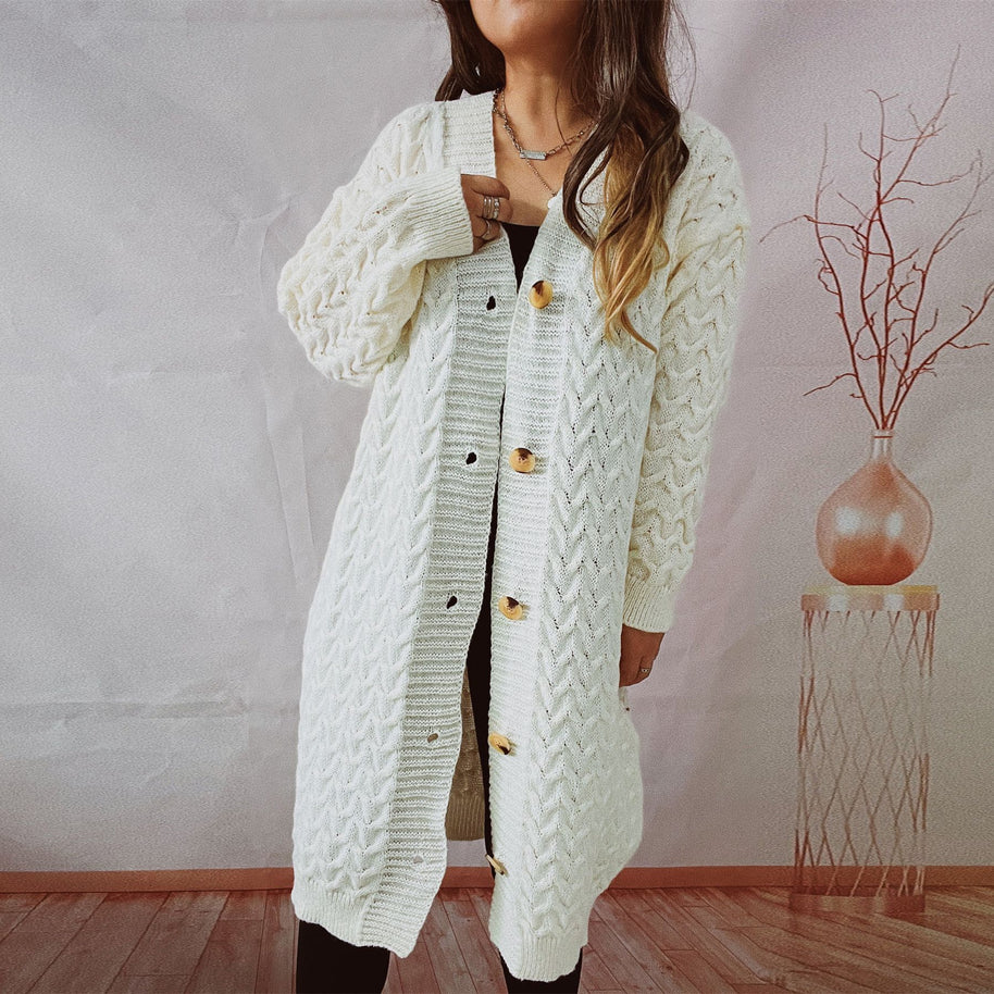 Damen Strickjacke mit strukturierter Zopfstrickoptik und dekorativen Knopfdetails WW