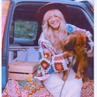 Damen Strickjacke mit buntem Granny-Quadrat-Design und luftigen Ärmeln WW