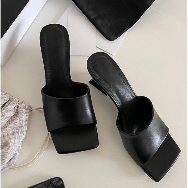 Damen Offene Mules mit elegantem Metallic-Obermaterial und komfortablem Blockabsatz W&W