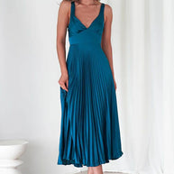 Damen Plissiertes Maxikleid mit V-Ausschnitt und schwingendem Rock WW