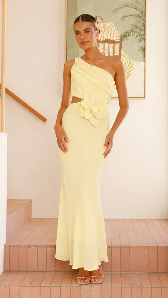 Damen Elegantes Maxikleid mit seitlichem Cut-Out und floralem Detail W&W Mode