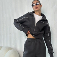 Damen sportliches Freizeitanzug-Set mit stylischem Schnitt und Kontrastnähten WW