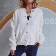 Damen Strickjacke mit dekorativen Perlenknöpfen und praktischen Taschen WW