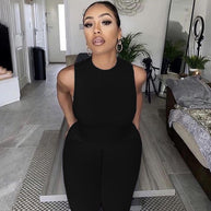 Damen All-in-One Jumpsuit mit tiefem Ausschnitt und figurbetontem Schnitt WW