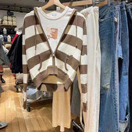 WW | Strickjacke mit Kapuze und Reißverschluss