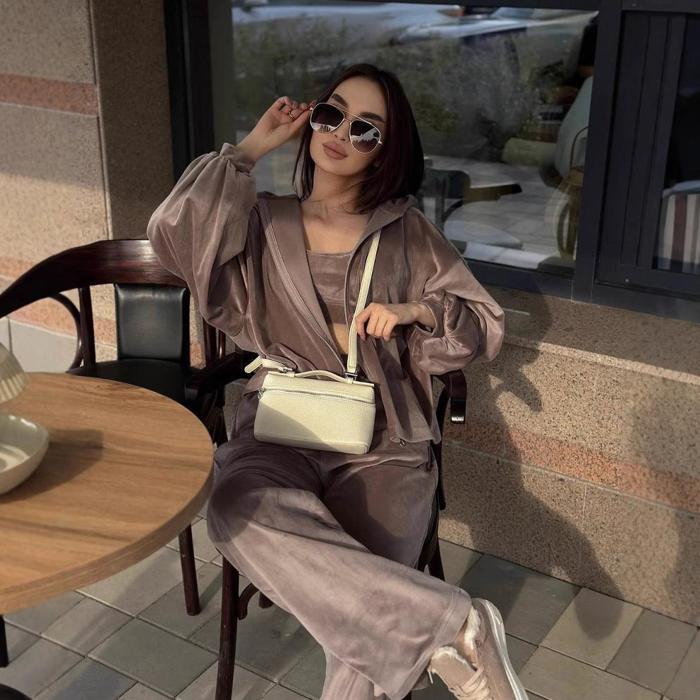 Damen Sportliches Velvet Loungewear-Set mit Hoodiefunktion WW