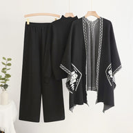 Damen Strick-Loungewear-Set mit außergewöhnlichem Poncho-Stil WW