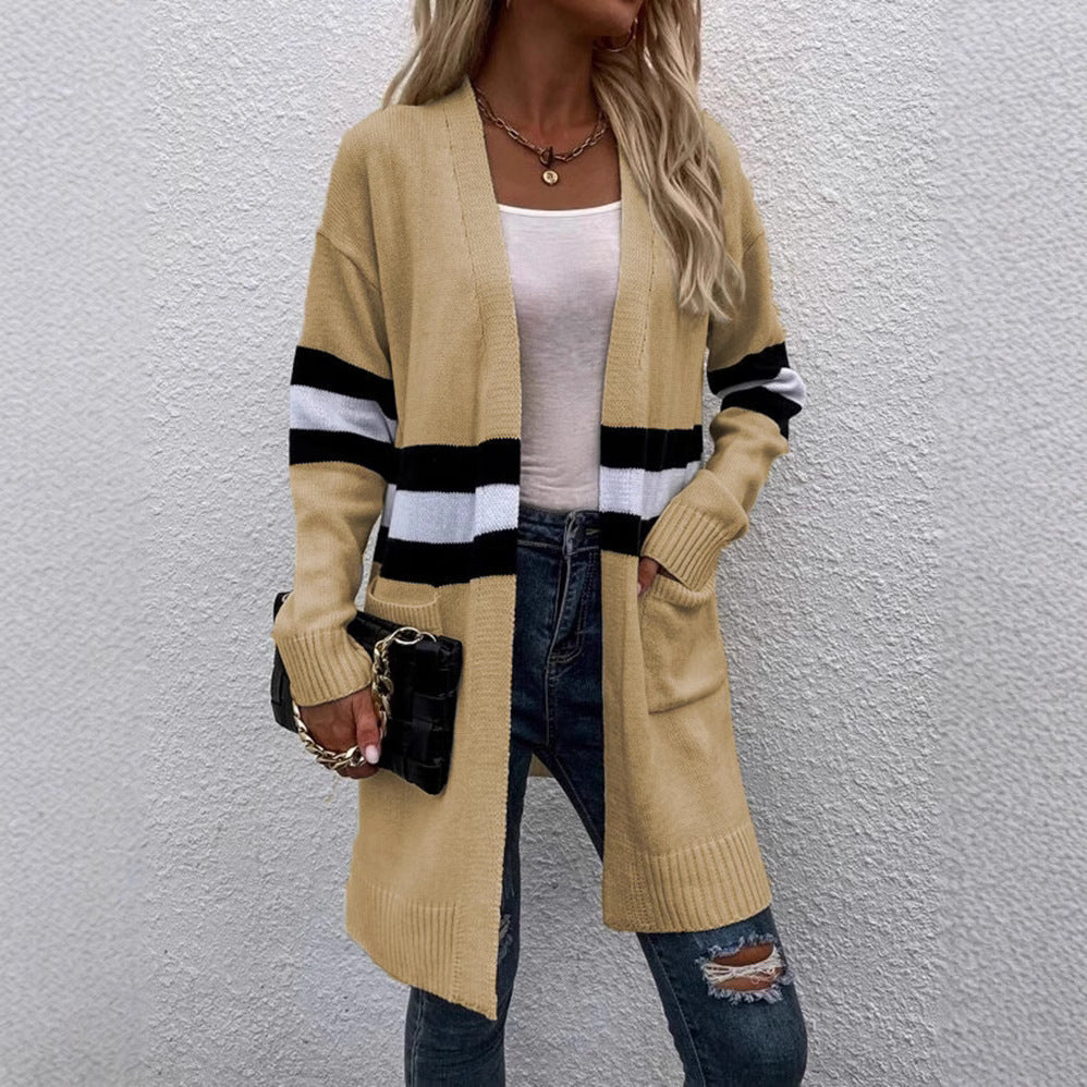 Damen Strickcardigan mit sportlichen Streifen und offenen Taschen WW