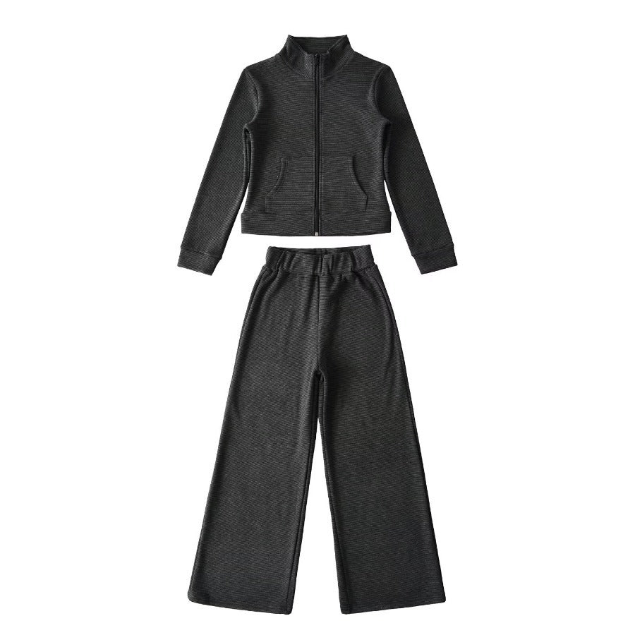 Damen sportliches Set mit Stehkragen und weitem Hosenansatz WW