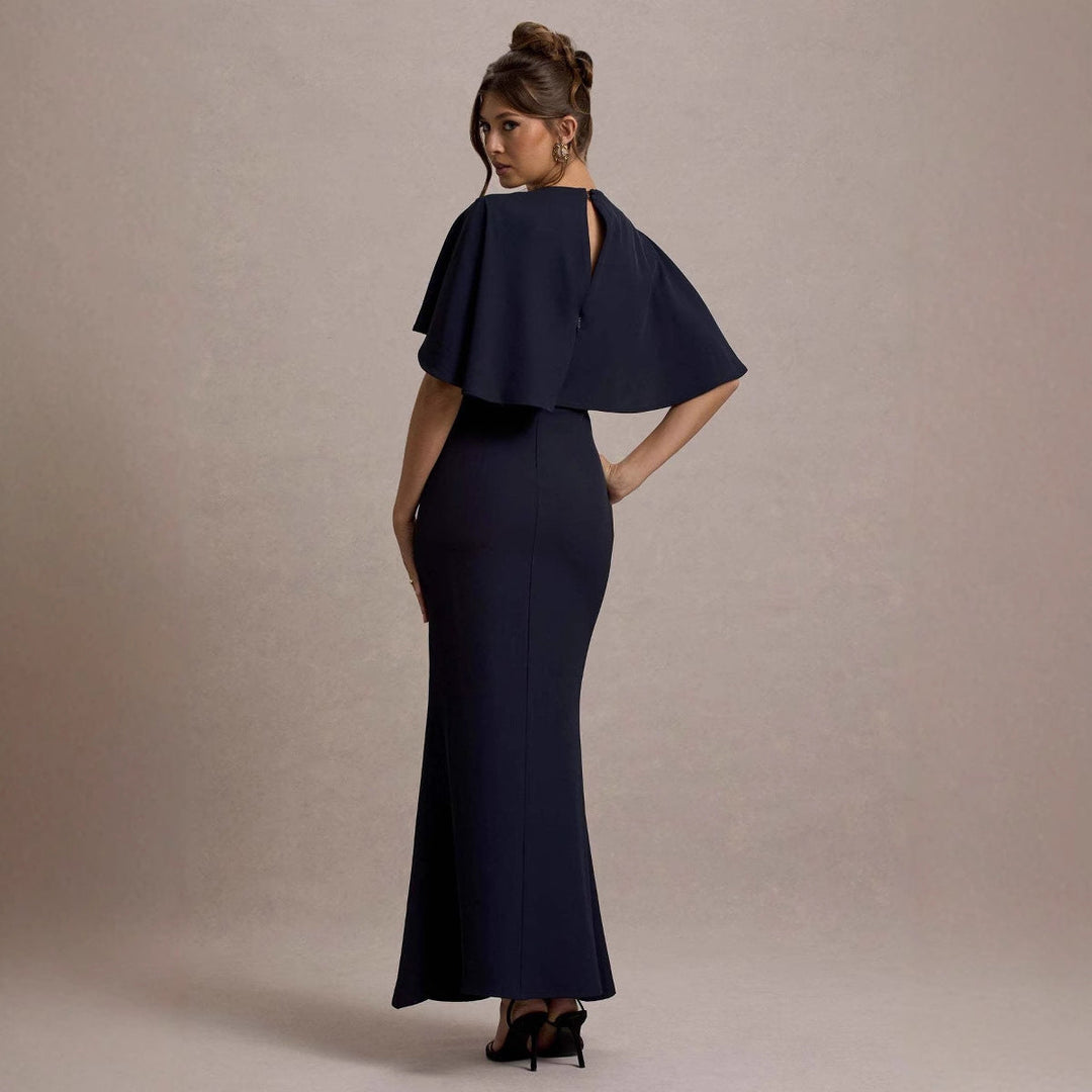 Damen-Maxikleid mit fließendem Schnitt und dramatischen Ärmeln