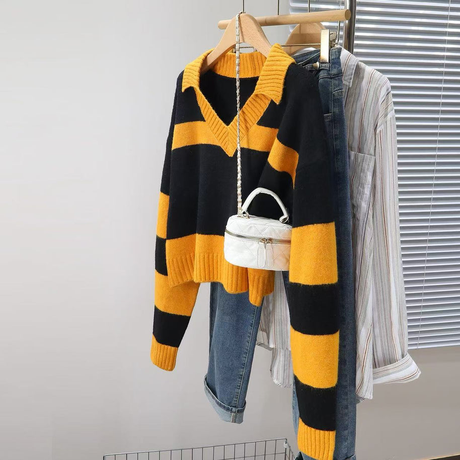 Damen Strickpullover mit tiefem V-Ausschnitt und gestreiftem Design WW