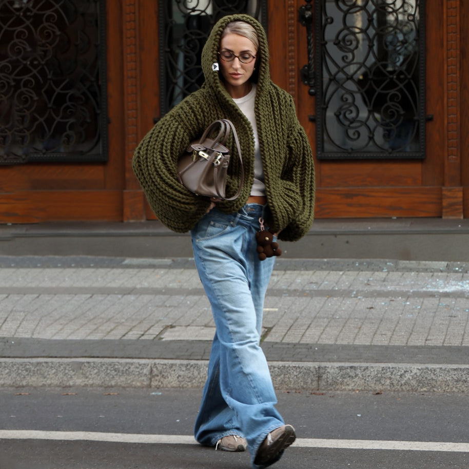 Damen Strickjacke mit oversize Schnitt und Kapuze WW